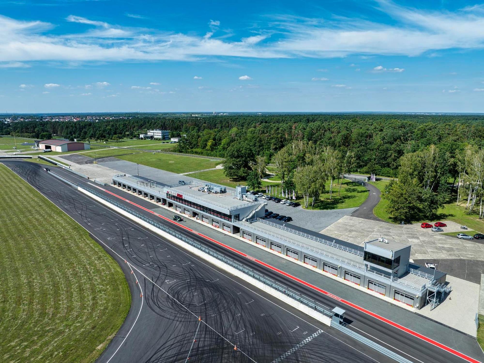 Hotel Aviator Kamien Slaski ภายนอก รูปภาพ