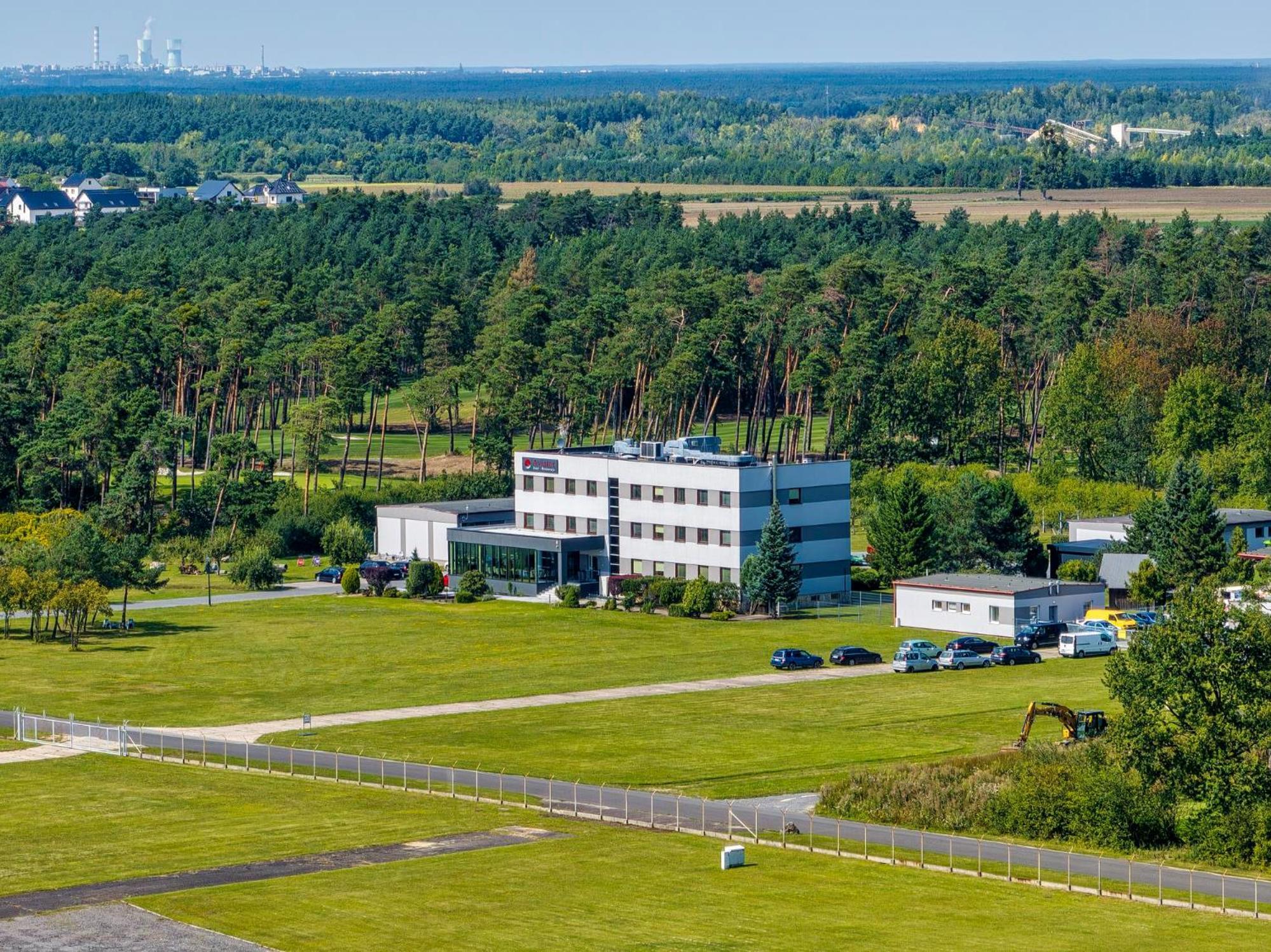 Hotel Aviator Kamien Slaski ภายนอก รูปภาพ