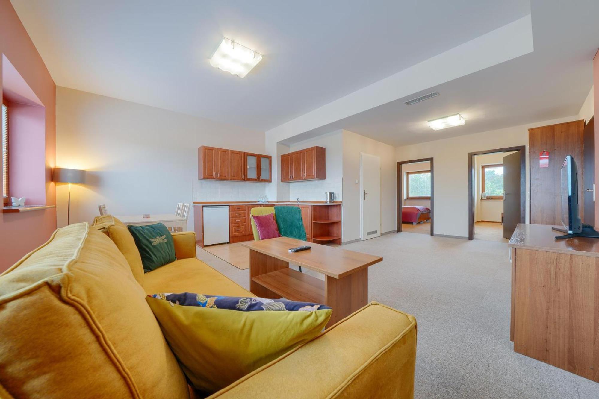 Hotel Aviator Kamien Slaski ภายนอก รูปภาพ